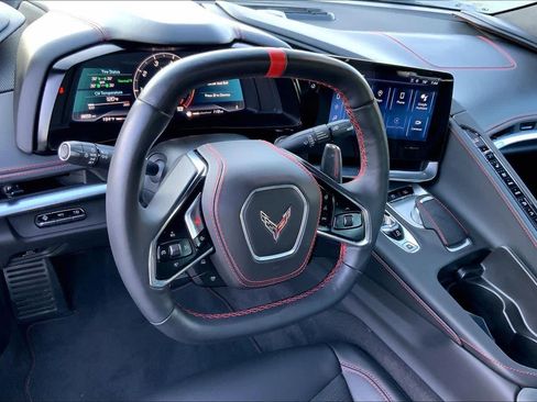 Used 2024 Chevrolet Corvette Stingray Premium Cpe w/ Z51 Performance Package RWD image 6