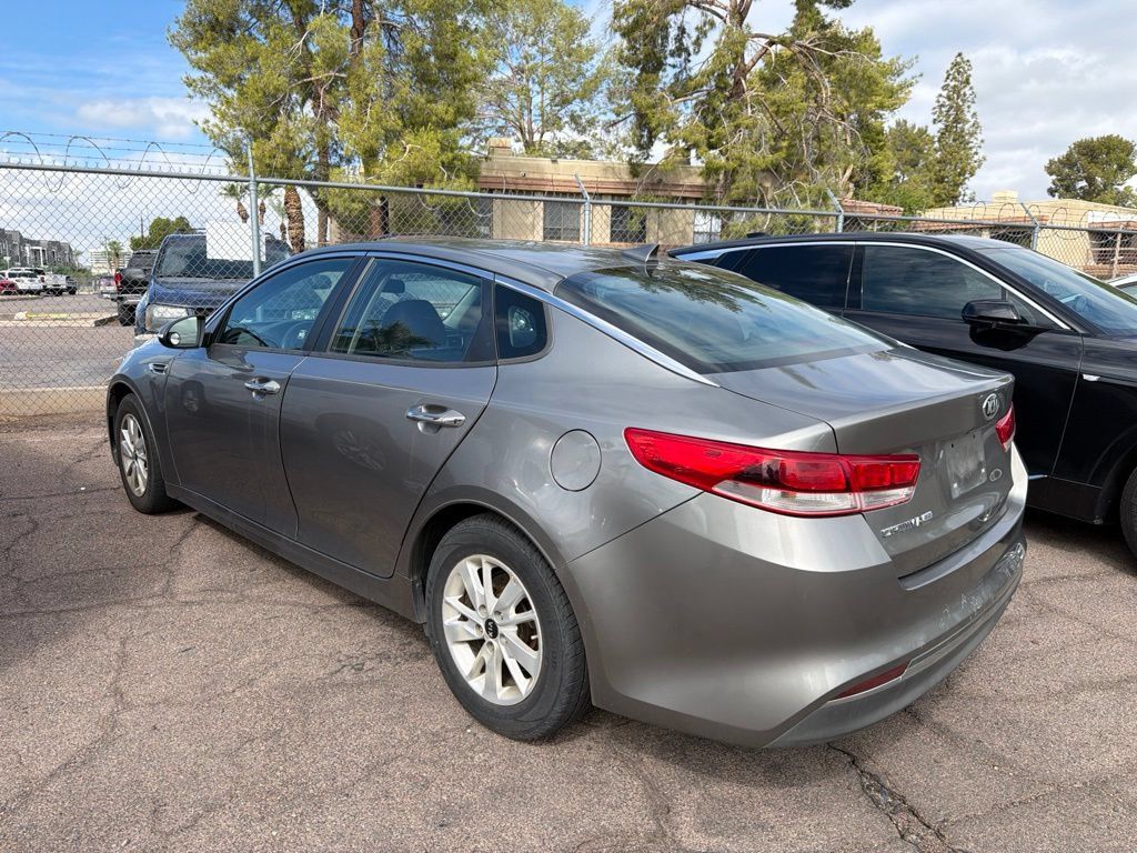 Used 2016 Kia Optima LX FWD image 3