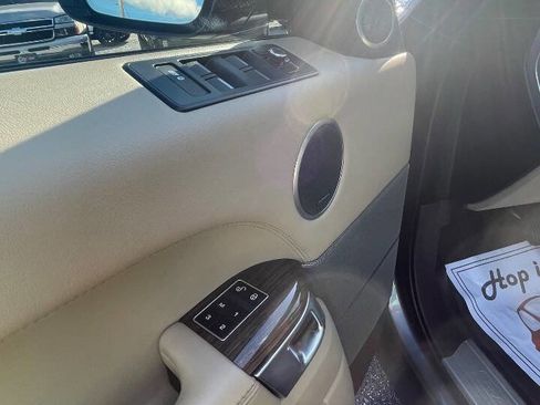 Used 2014 Land Rover Range Rover Sport HSE image 13