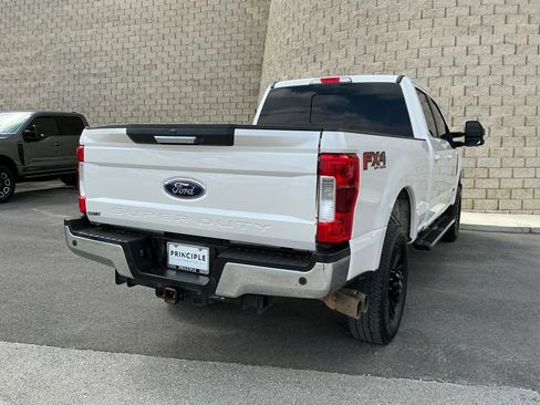 Used 2019 Ford F250 Lariat w/ Lariat Value Package AWD/4WD image 5
