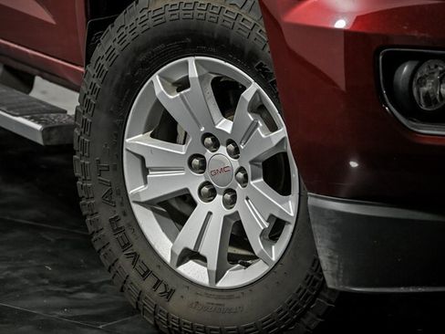 Used 2018 GMC Canyon Denali AWD/4WD image 3