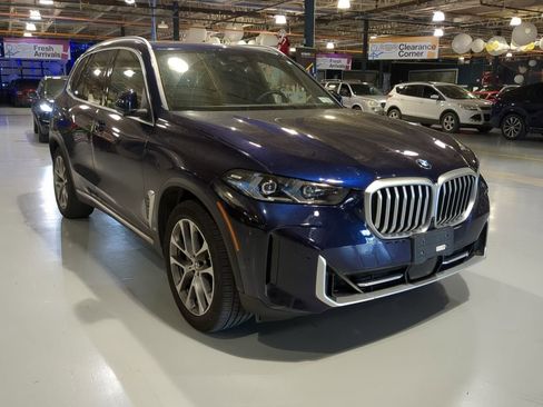 Used 2025 BMW X5 xDrive40i w/ Executive Package image 5