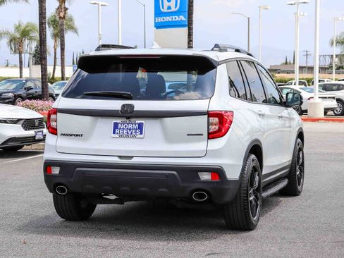 Used 2021 Honda Passport Touring image 11