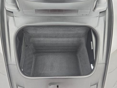 Certified 2022 Porsche 911 Carrera RWD image 32