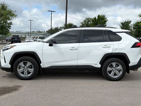 Used 2025 Toyota RAV4 LE image 10