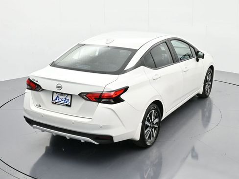 New 2025 Nissan Versa SV w/ Trunk Package FWD image 27