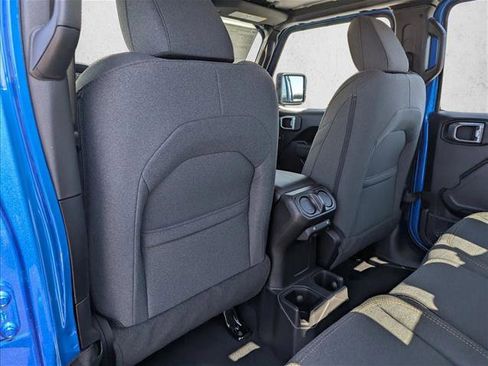 New 2026 Jeep Gladiator Sport image 23