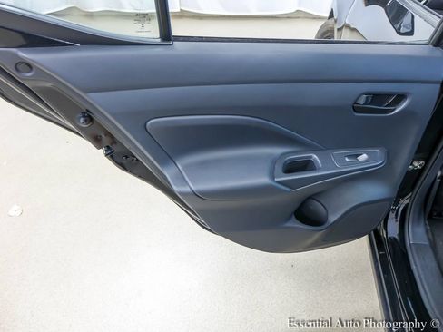 Used 2025 Nissan Versa S w/ Trunk Package FWD image 19