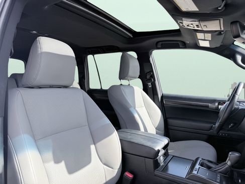 Used 2023 Lexus GX 460 Premium image 62