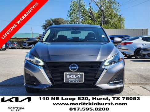 Used 2023 Nissan Altima 2.5 SV image 2