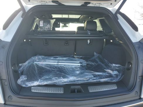 New 2025 Cadillac XT5 Premium Luxury w/ LPO, Floor Liner Package image 28