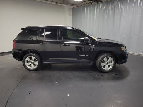 Used 2017 Jeep Compass Sport w/ Power Value Group AWD/4WD image 10