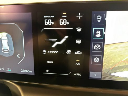 Certified 2024 Kia EV9 Land AWD/4WD image 23