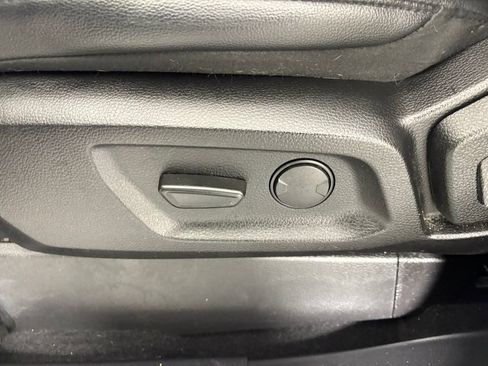 Certified 2019 Ford Ranger Lariat w/ Equipment Group 501A Mid image 16