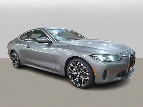 Used 2025 BMW 430i xDrive Coupe w/ Premium Package image 2