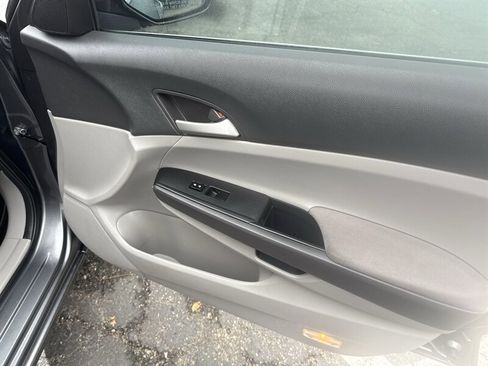 Used 2010 Honda Accord LX image 22