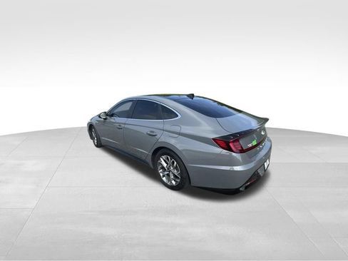 Used 2022 Hyundai Sonata SEL w/ Convenience Package FWD image 10