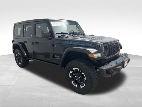 Used 2024 Jeep Wrangler Unlimited Rubicon 4xe AWD/4WD image 7