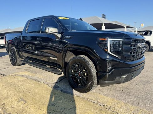 Used 2024 GMC Sierra 1500 Elevation w/ Elevation Premium Package image 3