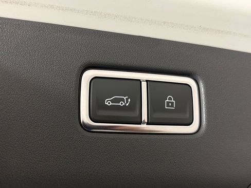 Used 2024 Kia EV9 GT-Line AWD/4WD image 44