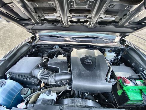 Certified 2020 Toyota Tacoma TRD Pro AWD/4WD image 25