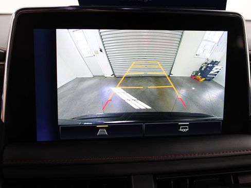 Used 2024 Chevrolet Suburban RST RWD image 55