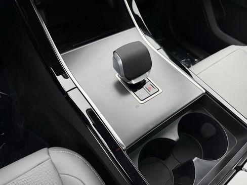 New 2026 Land Rover Range Rover Velar S image 25