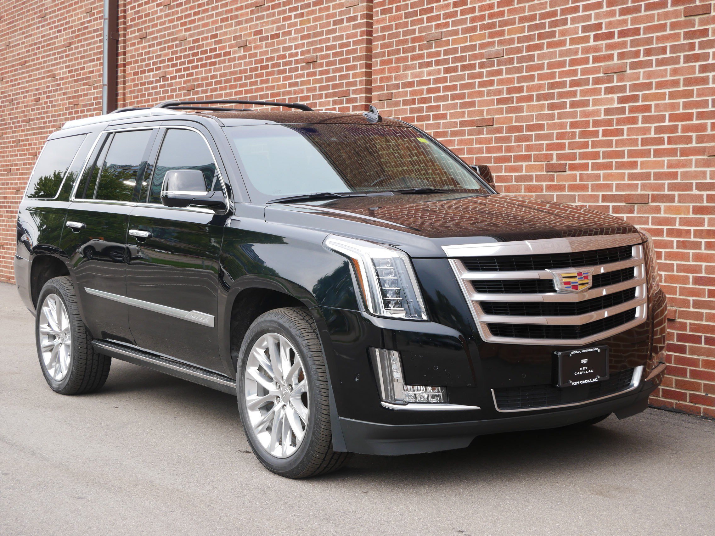 Used 2019 Cadillac Escalade Premium Luxury AWD/4WD image 27