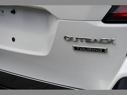Used 2022 Subaru Outback Touring AWD/4WD image 30