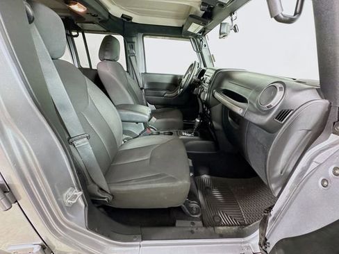 Used 2017 Jeep Wrangler Unlimited Sport image 25