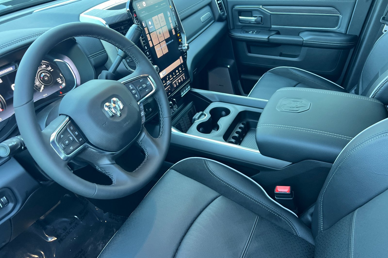 New 2026 RAM 3500 Laramie AWD/4WD image 11