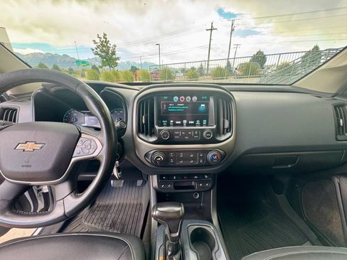 Used 2016 Chevrolet Colorado Z71 AWD/4WD image 10