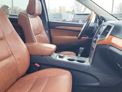 Used 2013 Jeep Grand Cherokee Overland image 21