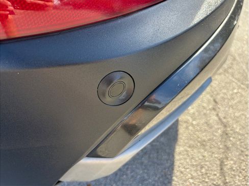 Used 2021 BMW X5 xDrive40i w/ Premium Package image 17