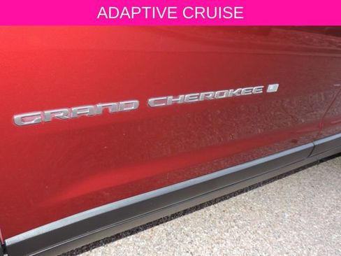 Used 2021 Jeep Grand Cherokee L Limited image 12