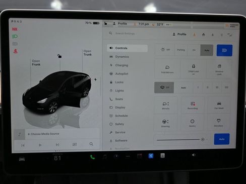 Used 2023 Tesla Model Y Long Range image 24