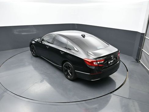 Used 2018 Honda Accord EX image 22