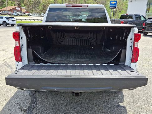 Used 2023 Chevrolet Silverado 1500 LT AWD/4WD image 28