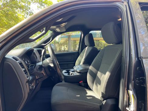 Used 2024 RAM 3500 Tradesman w/ Chrome Appearance Group image 14