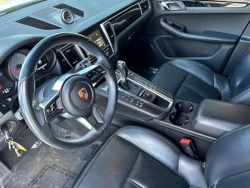 Used 2015 Porsche Macan S image 10