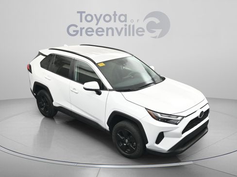 Used 2024 Toyota RAV4 XLE image 20