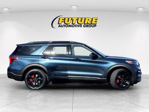 Used 2023 Ford Explorer ST w/ Equipment Group 401A image 3