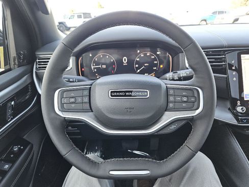 New 2026 Jeep Grand Wagoneer Limited AWD/4WD image 3