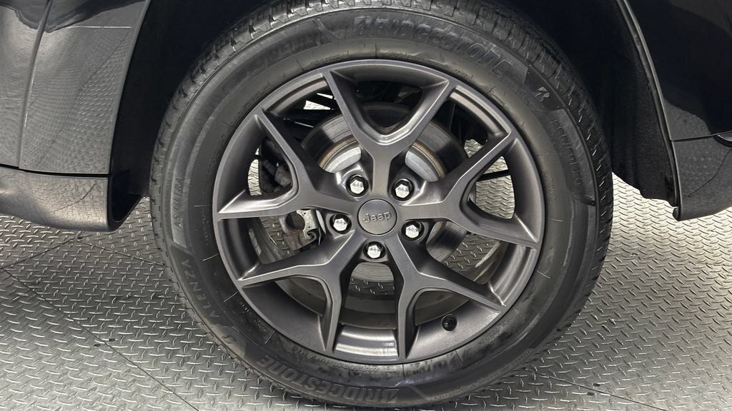 Used 2019 Jeep Grand Cherokee Limited X AWD/4WD image 7