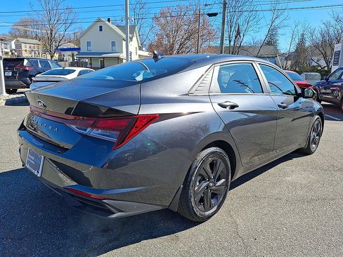 Used 2023 Hyundai Elantra SEL FWD image 24