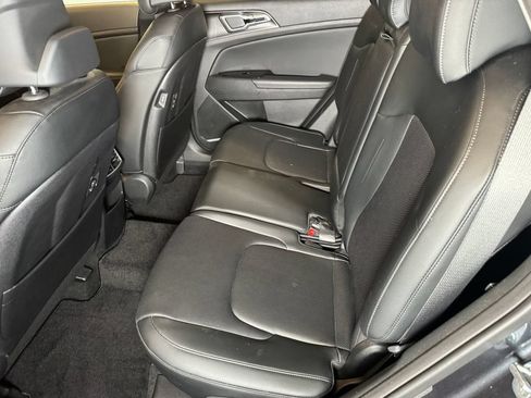 Used 2023 Kia Sportage EX AWD/4WD image 21