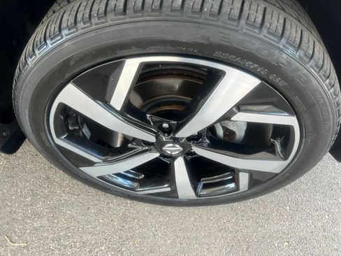 Certified 2022 Nissan Rogue Sport SL AWD/4WD image 39