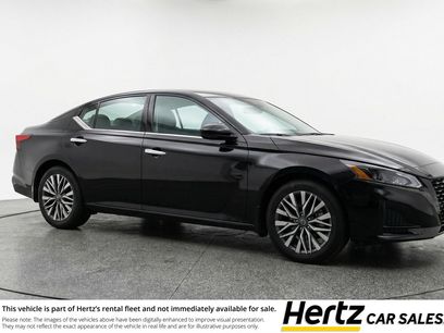 Used 2025 Nissan Altima 2.5 SV