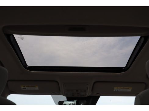 Used 2018 Honda Accord Touring image 30