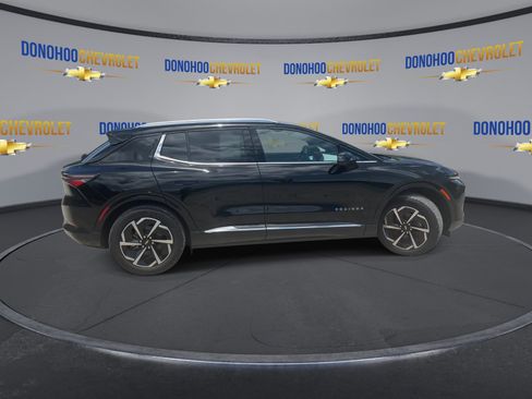 Used 2025 Chevrolet Equinox EV LT w/ Convenience Package FWD image 9